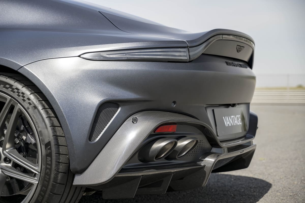 Track Satin Xenon Grey Vantage Media Drive Launch 1