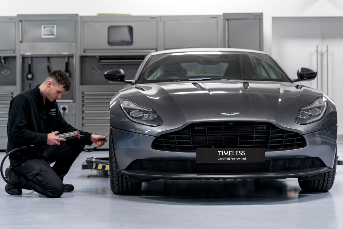 Aston Martin Timeless 2