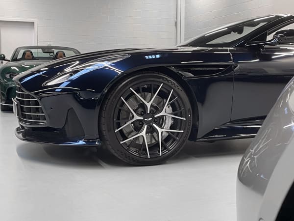 Db12 01