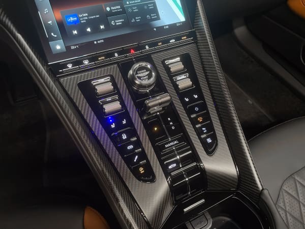 Db12 01