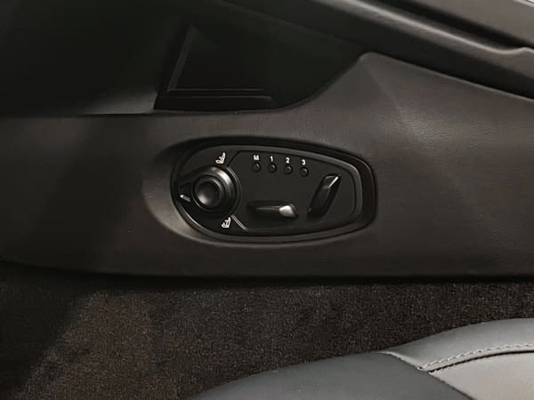 Db12 08