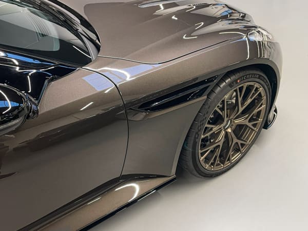 Db12 30