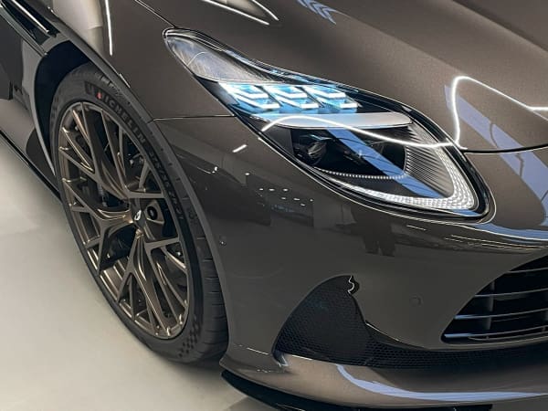 Db12 33