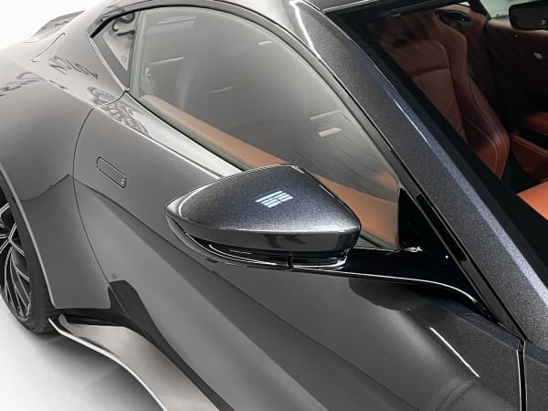 V12 03