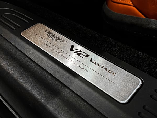 V12 19