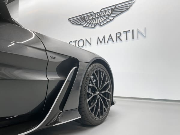 V12 23