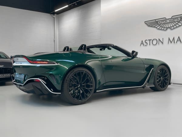 V12 52