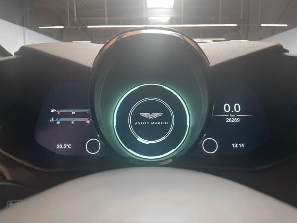 Vantage 01