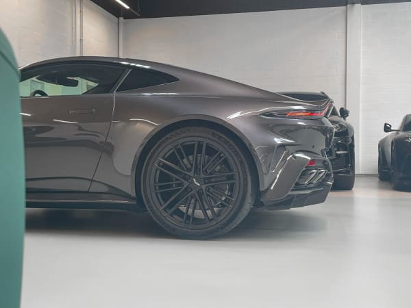 Vantage 04