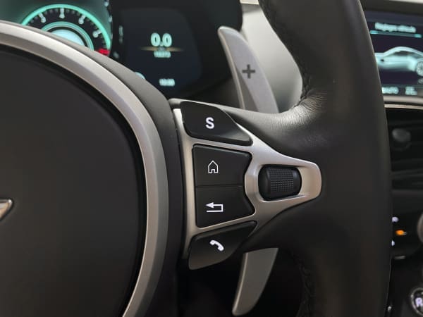 Vantage 04