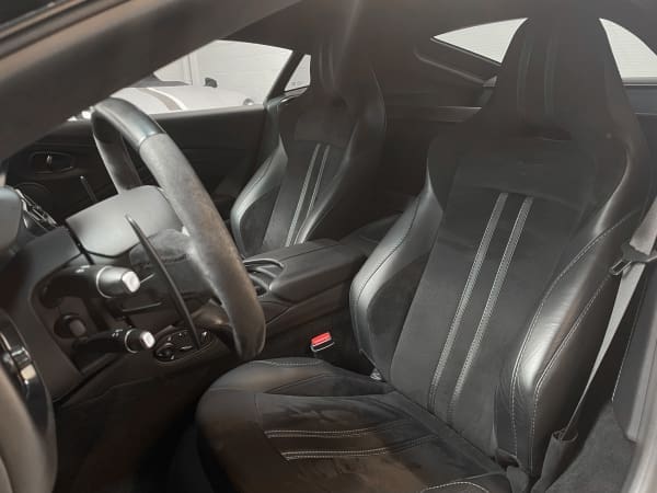 Vantage 10