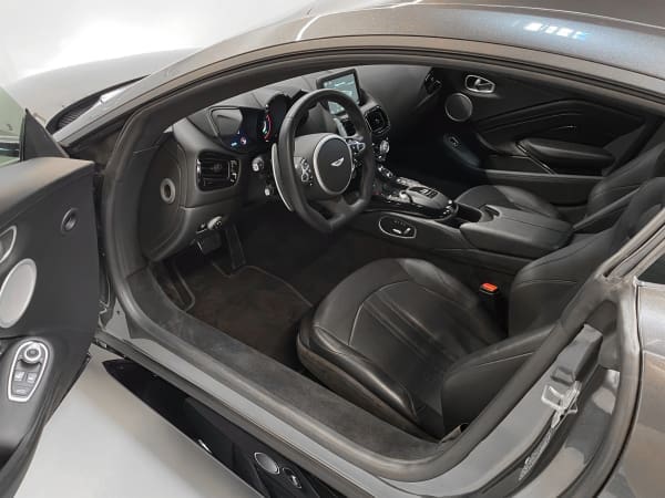 Vantage 19
