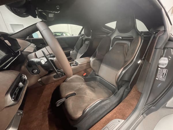 Vantage 24