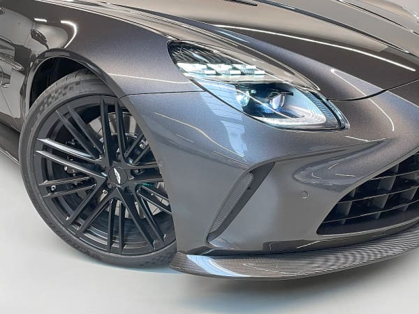 Vantage 32 1741252694
