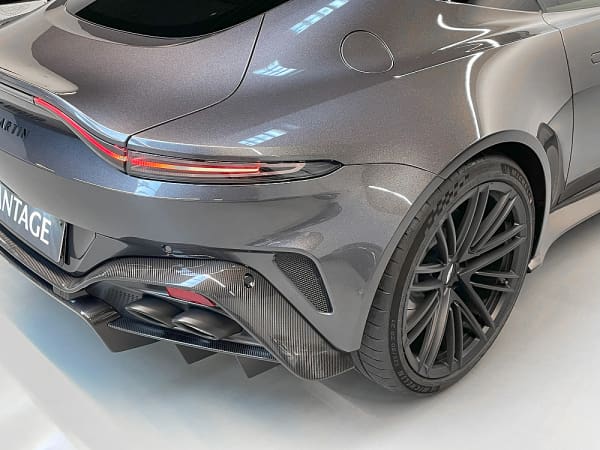 Vantage 37 1741252698