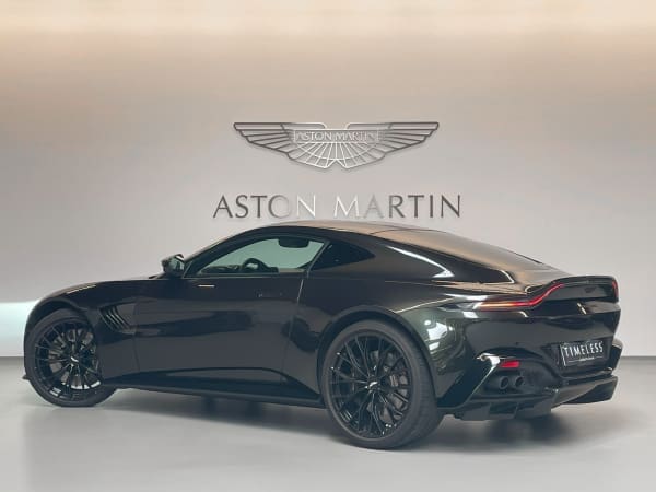 Vantage 44