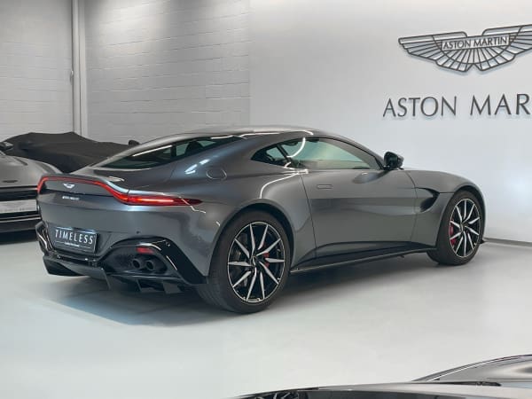 Vantage 44
