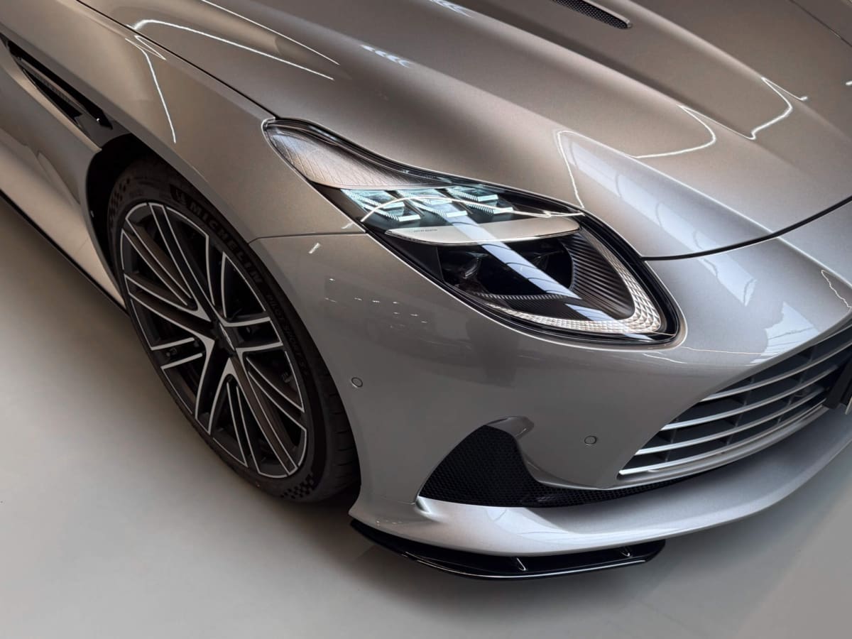 Db11 01