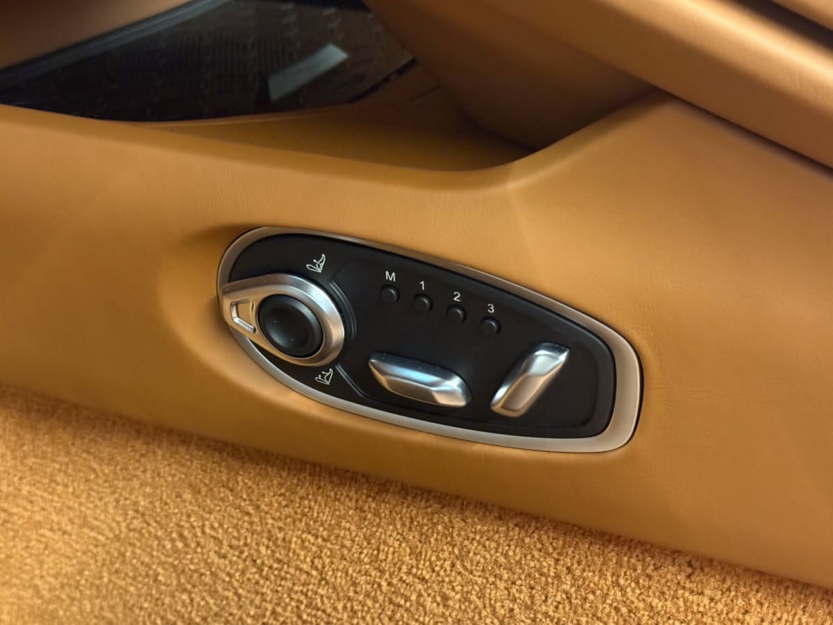 Db11 16