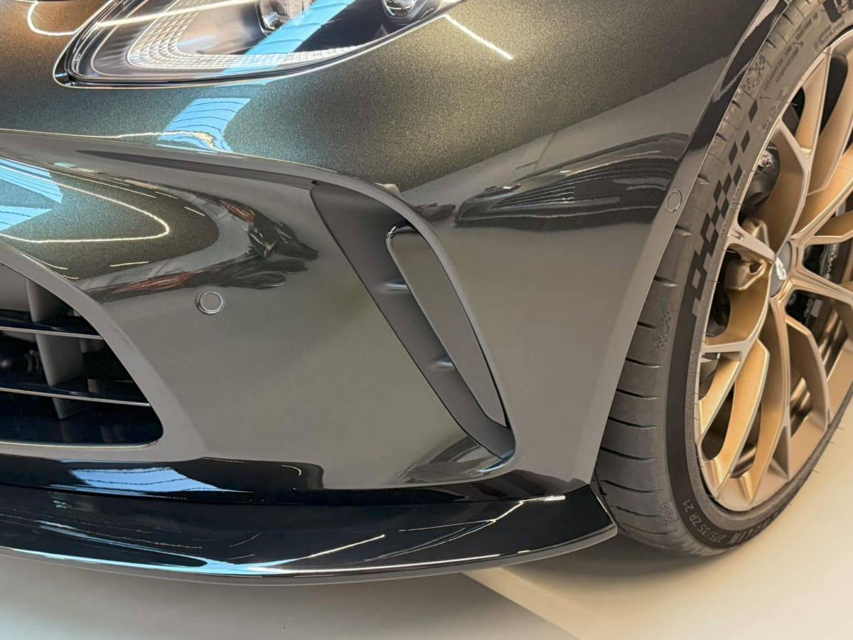 Vantage 18
