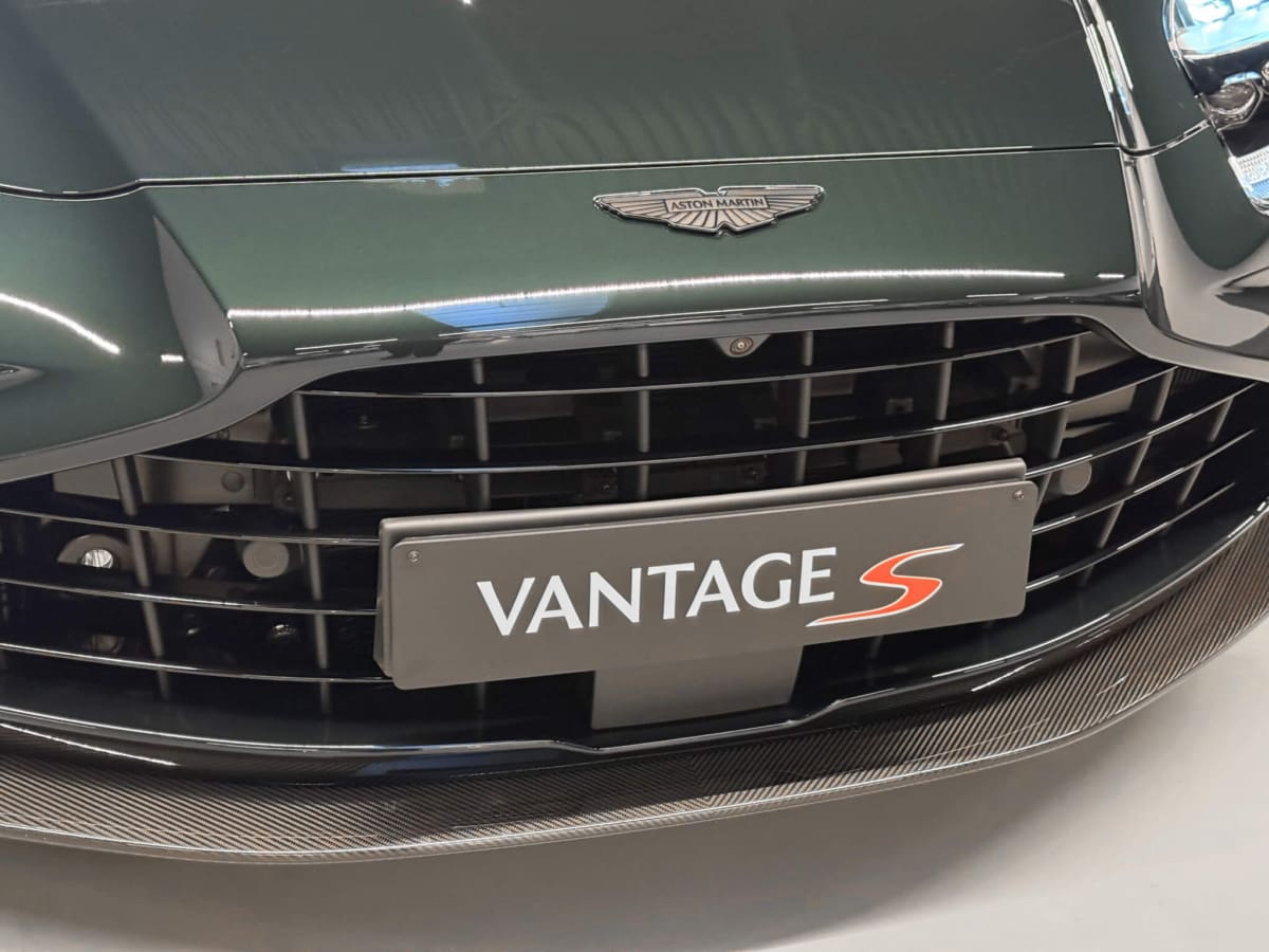 Vantage S 11