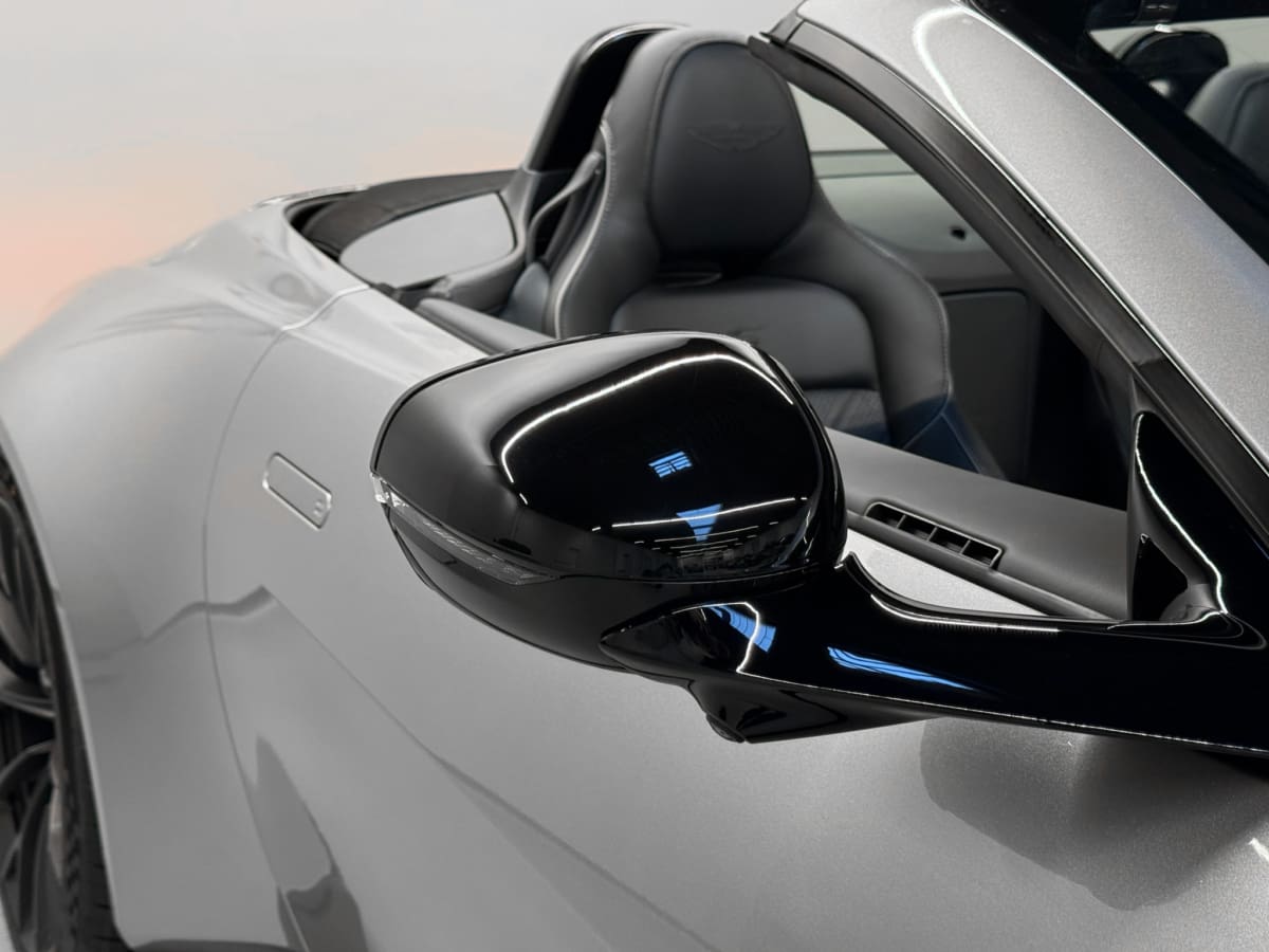 Vantage S Roadster 10