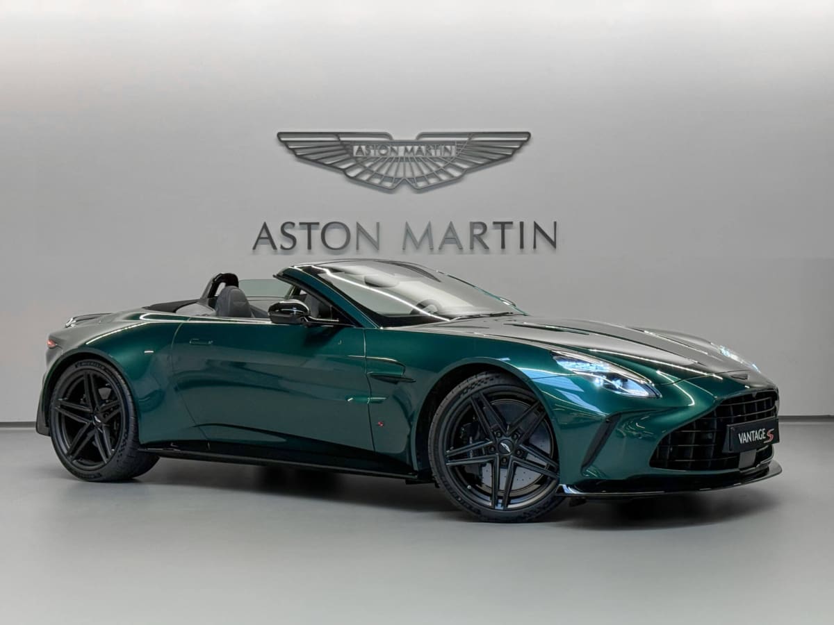 Vantage S Roadster 38