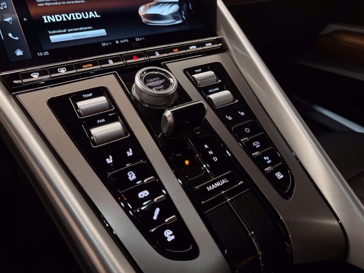 Db12 8
