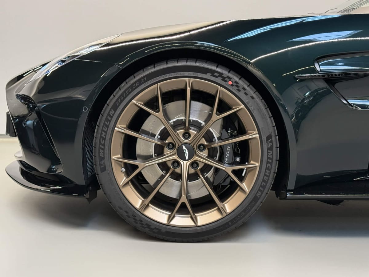 Vantage 16