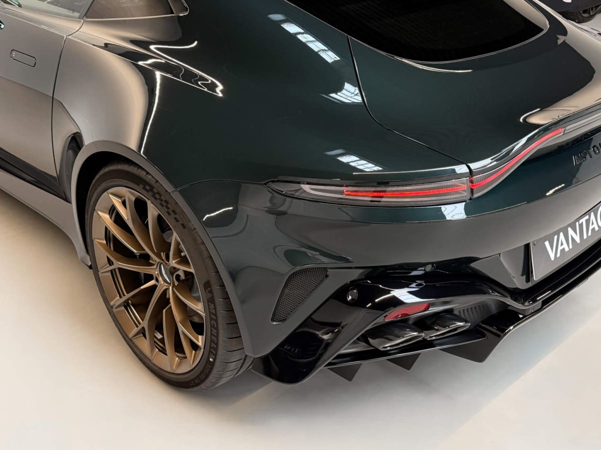 Vantage 17