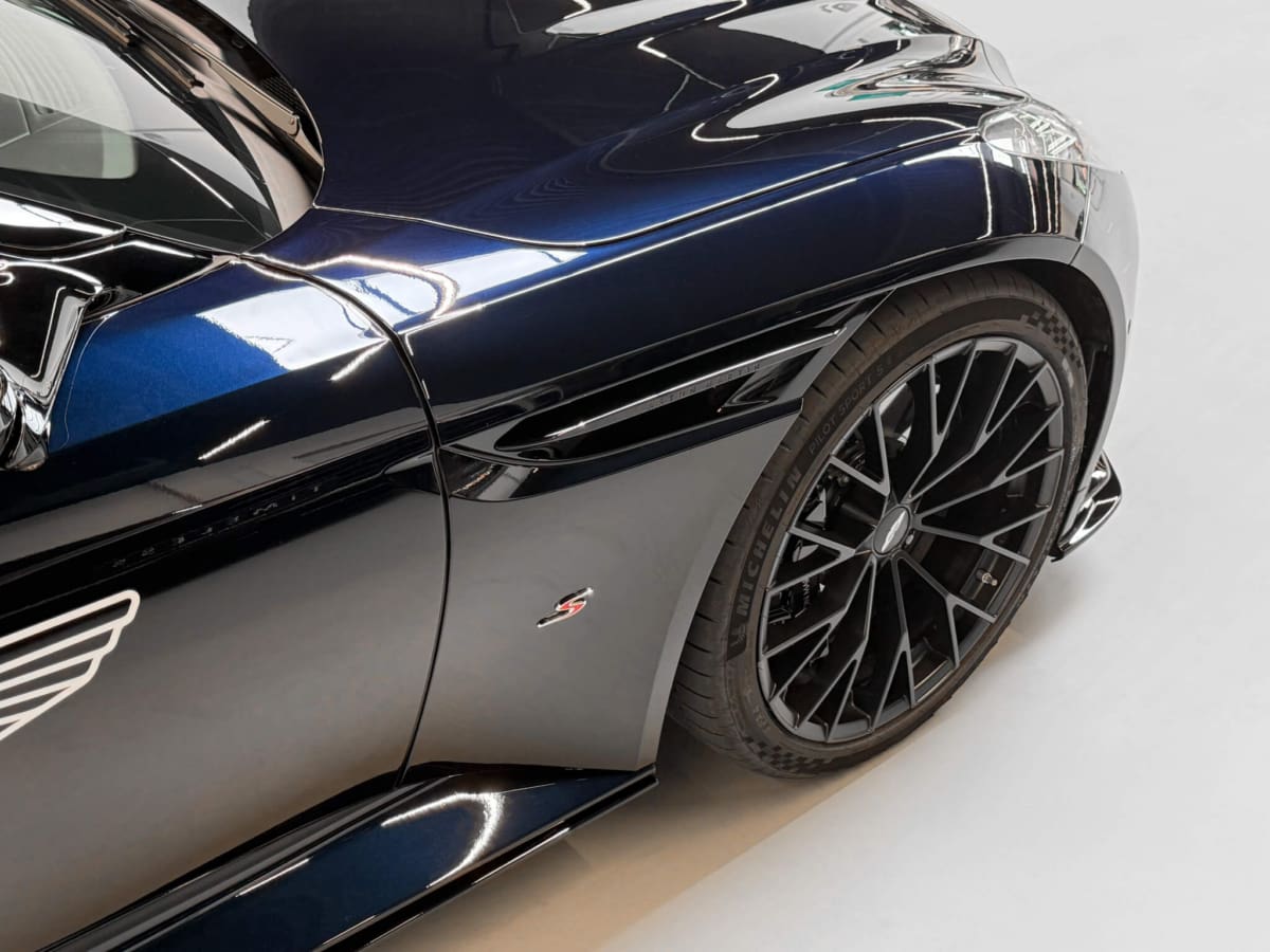 Db12 S 17