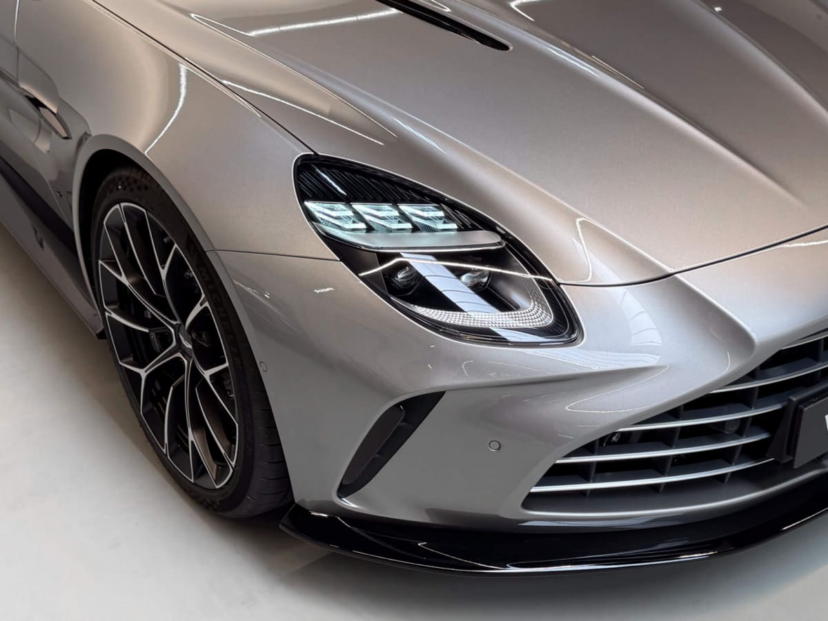 Vantage S