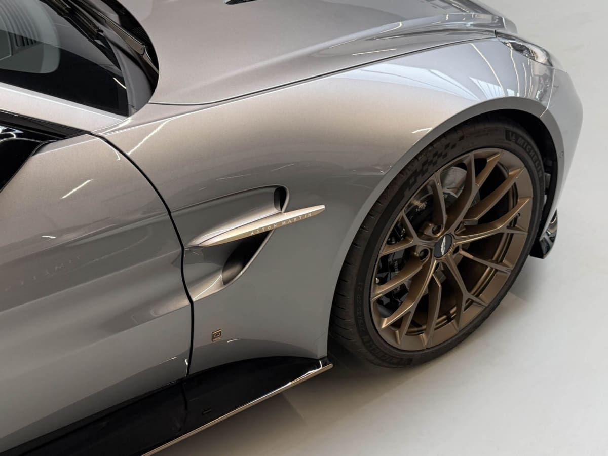 Vantage S 16