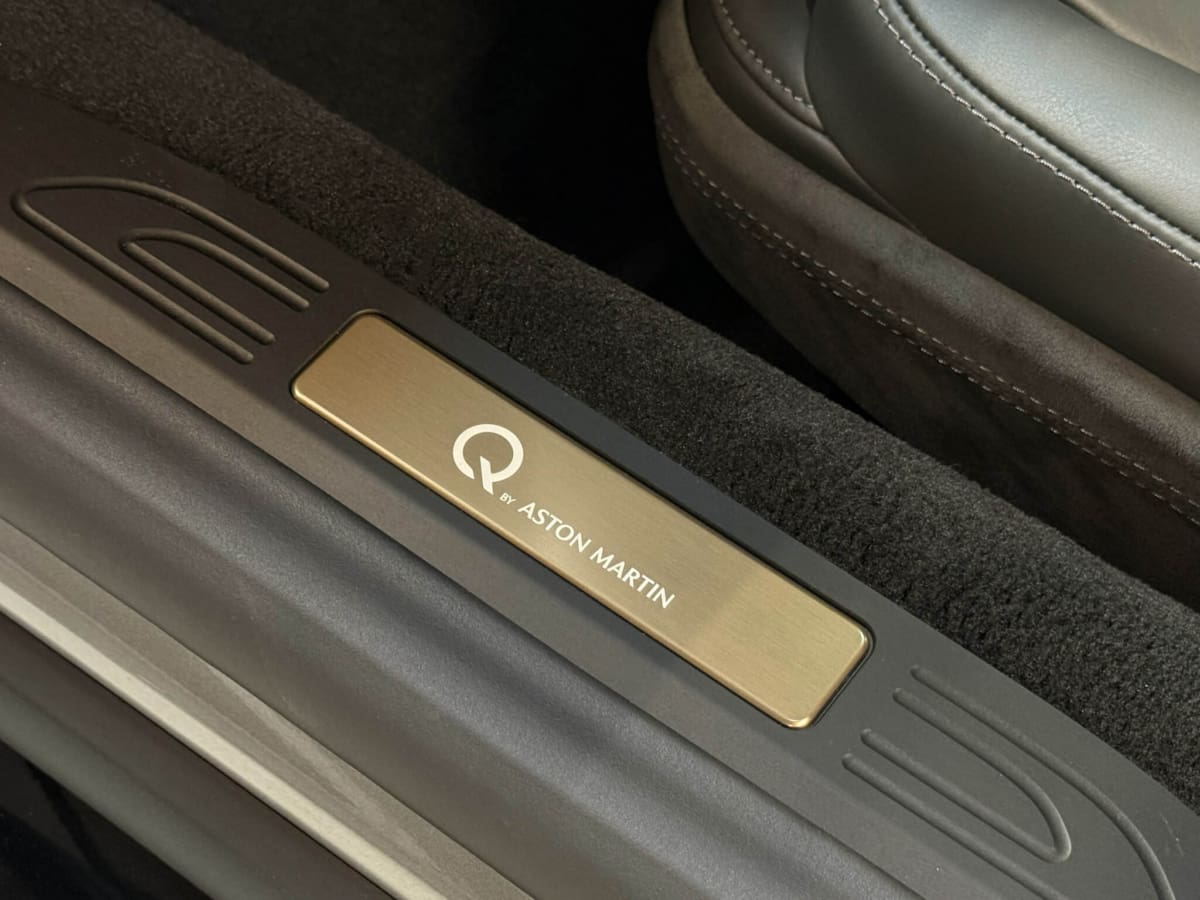 Vantage S 19