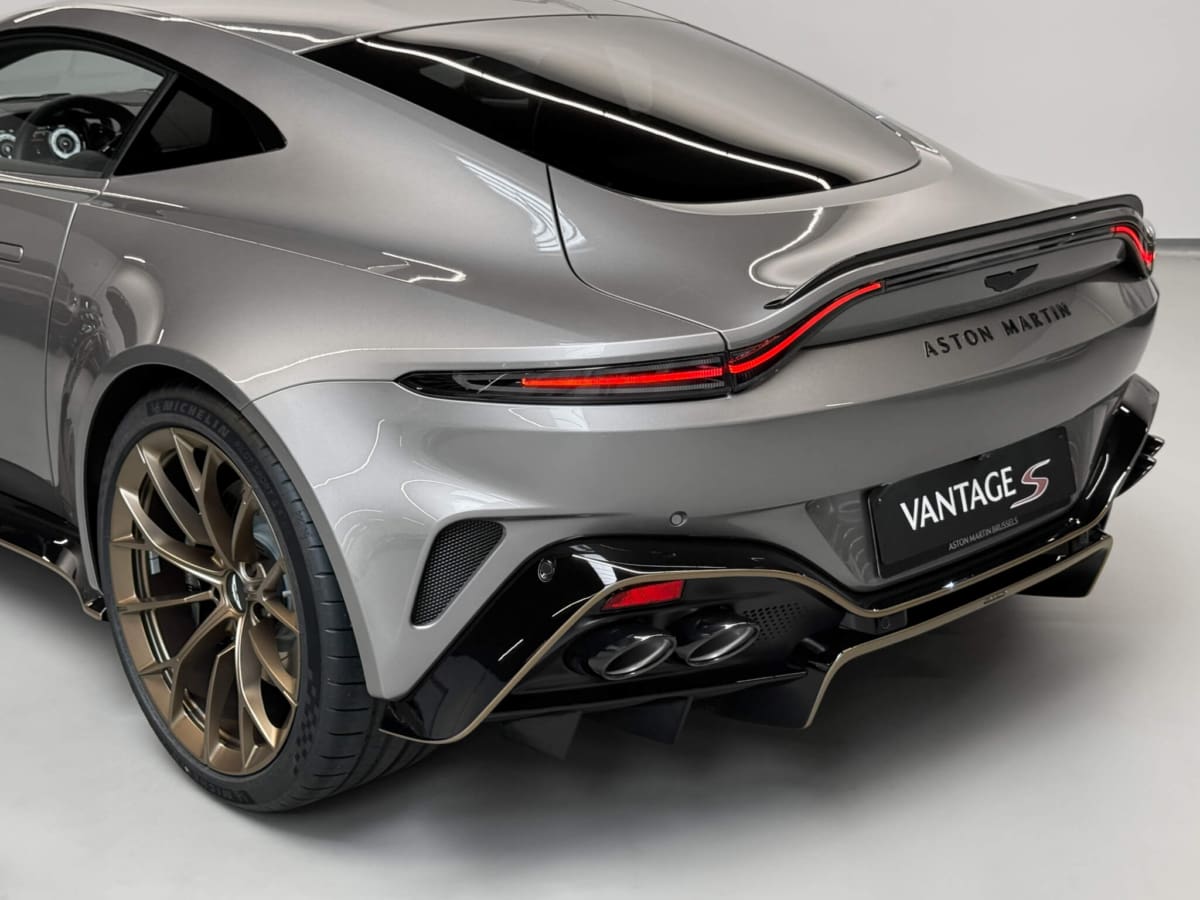 Vantage S 33