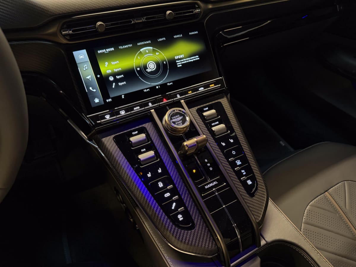 Vantage S 8