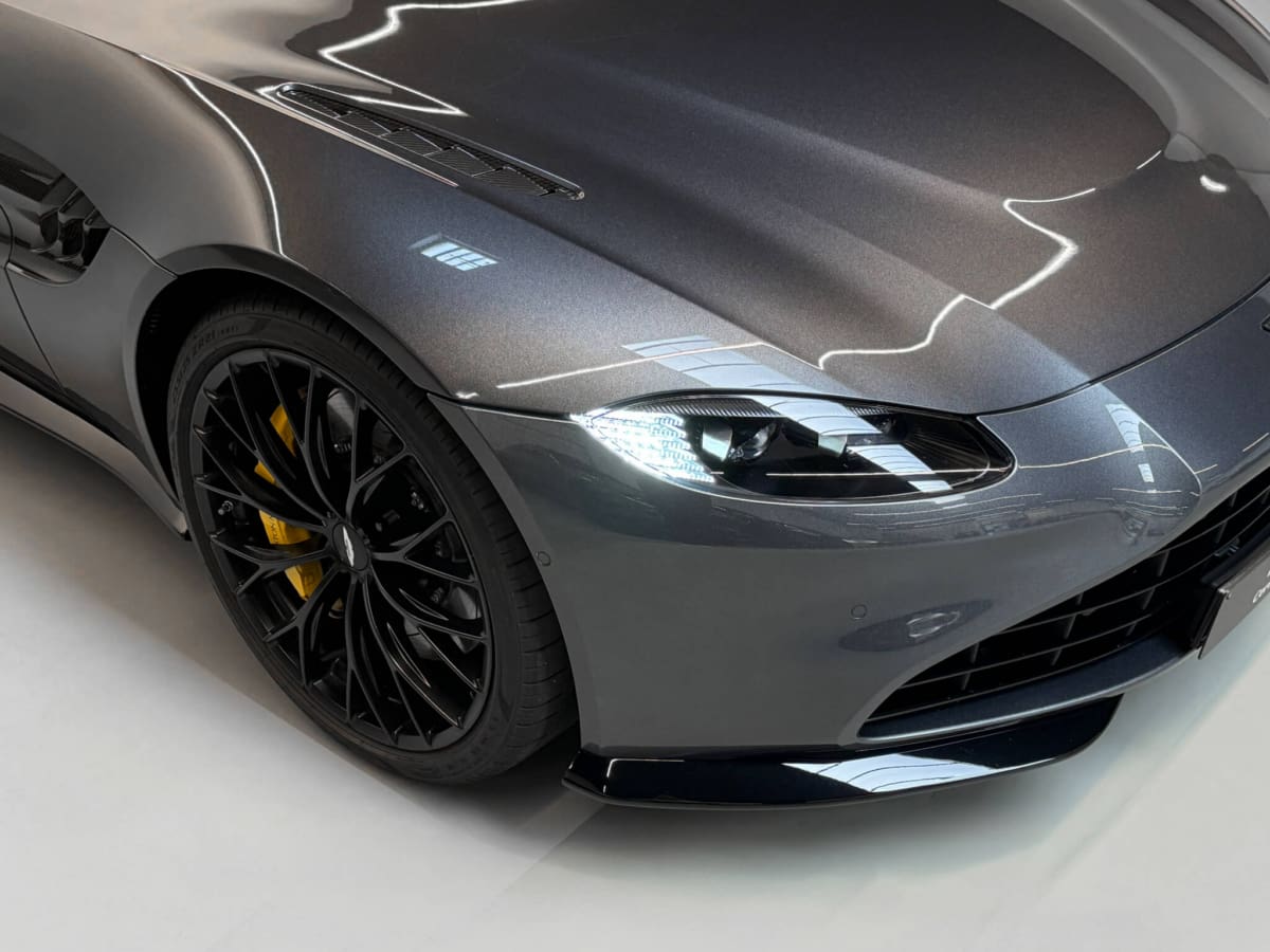 Vantage 15