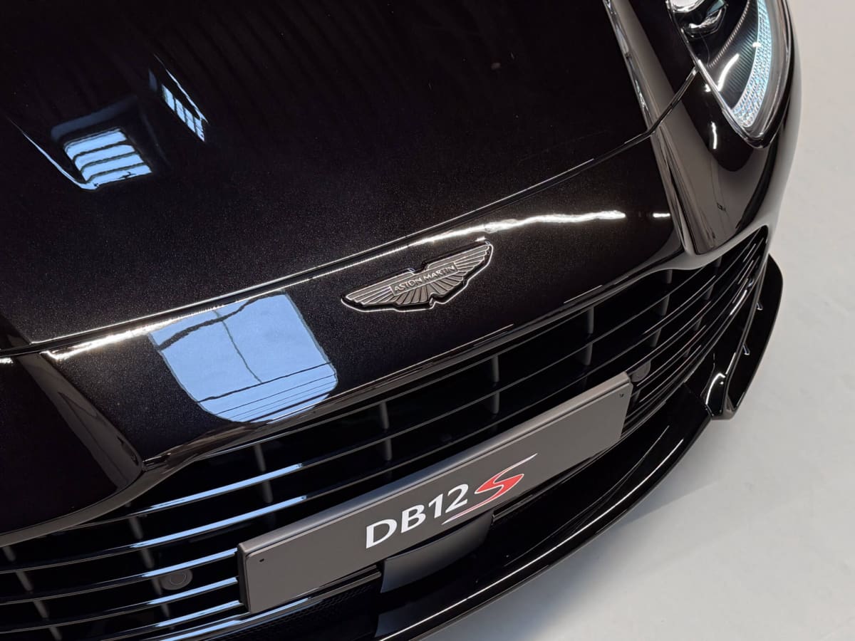 Db12 S