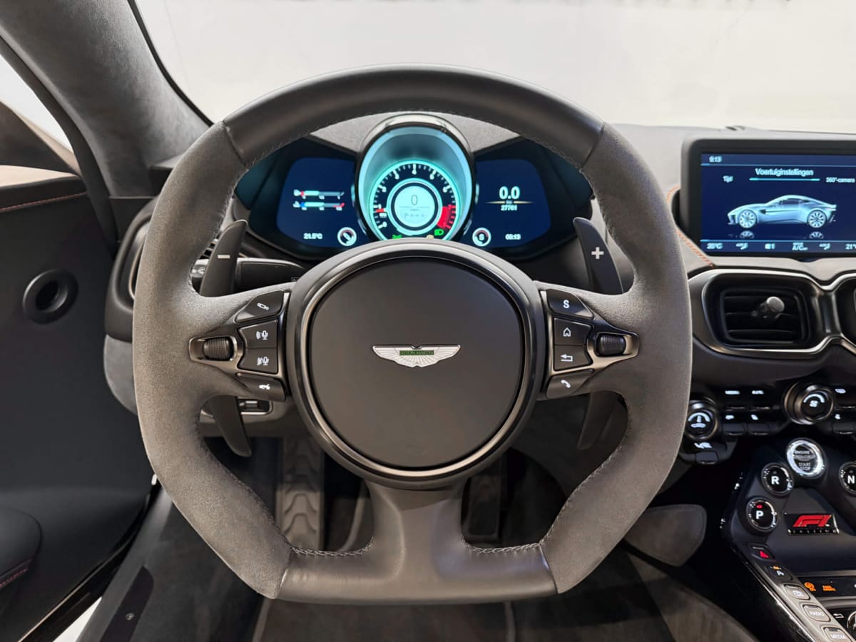 Vantage 16