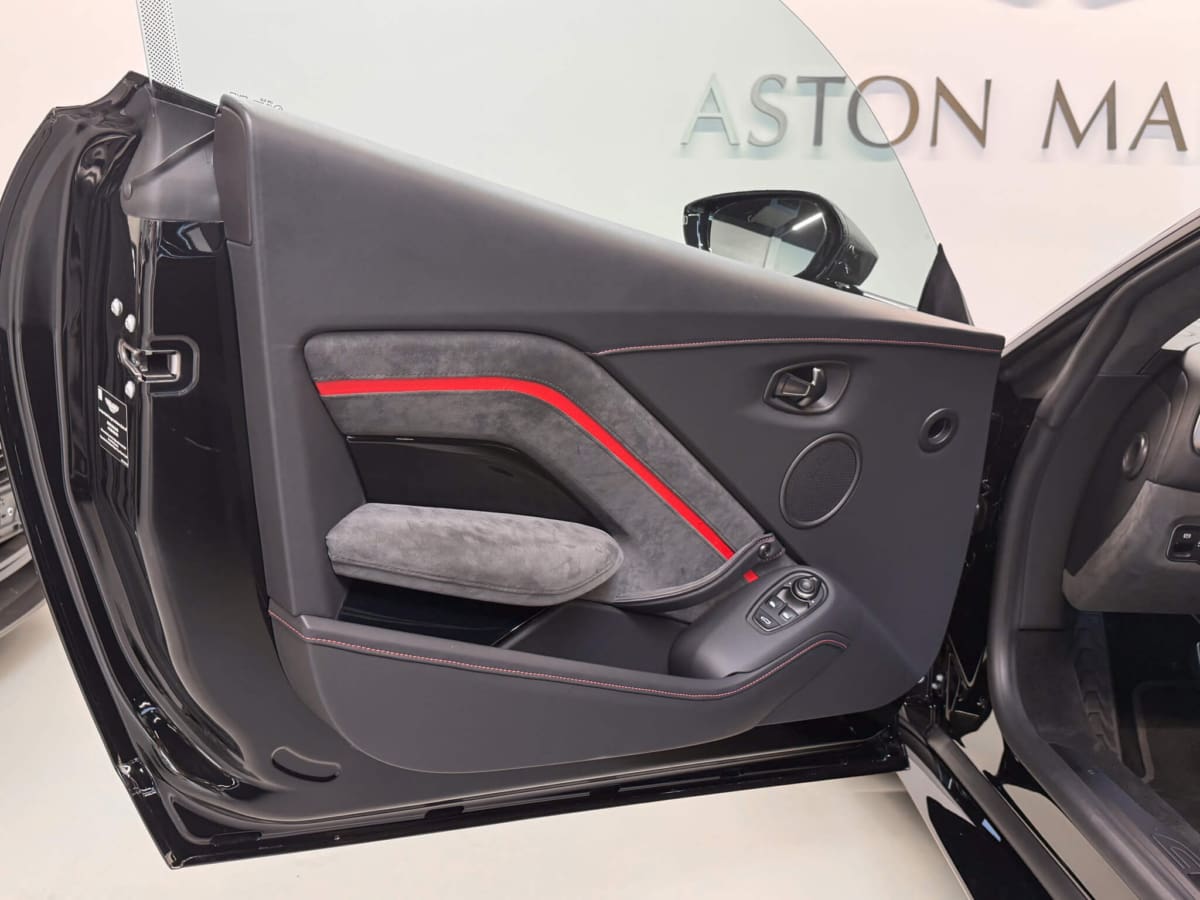 Vantage 17