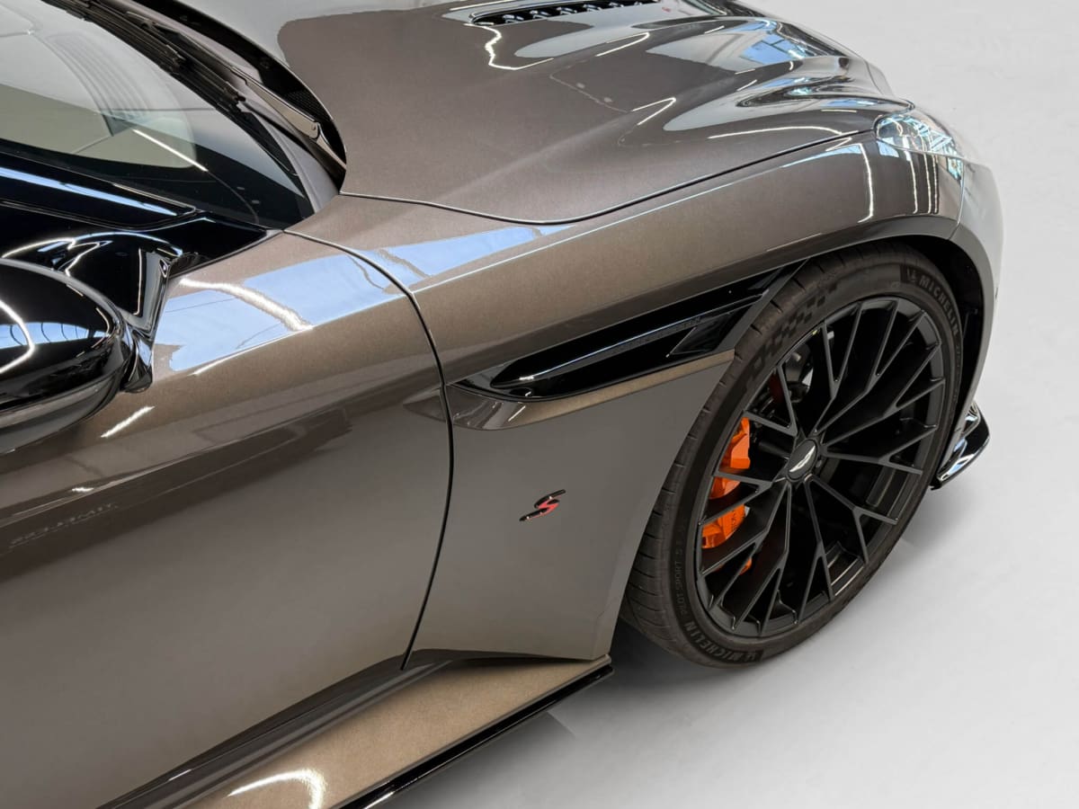 Db12 S 17